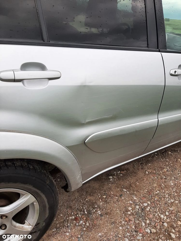 Toyota RAV4 2.0 VVT-i 4x4 - 10