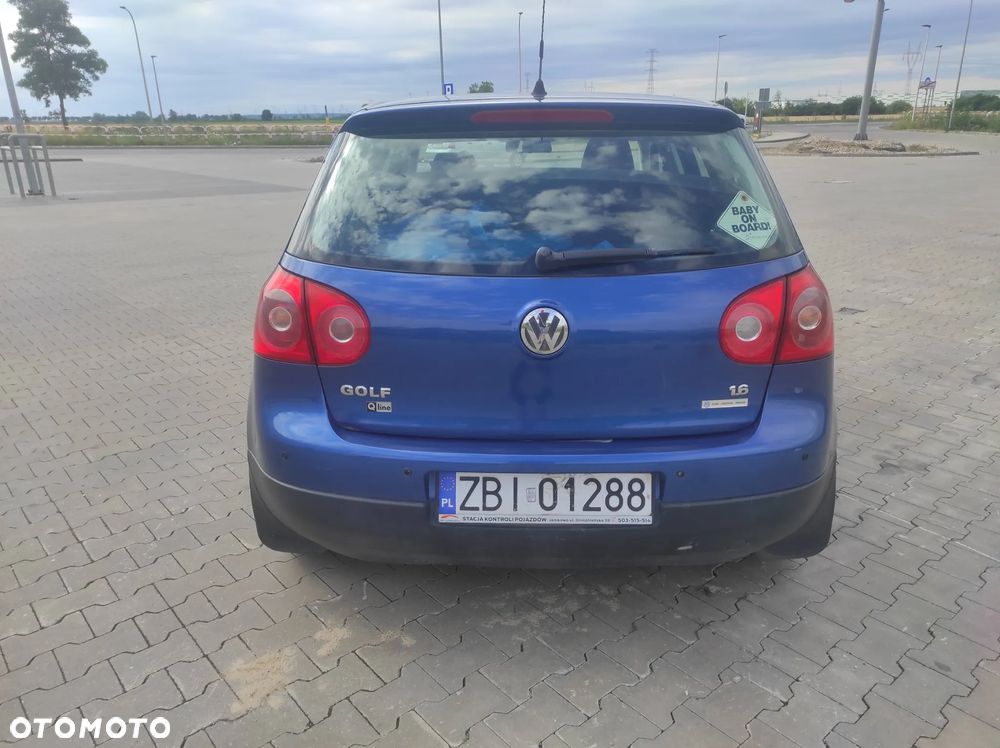 Volkswagen Golf 1.6 Trendline - 5