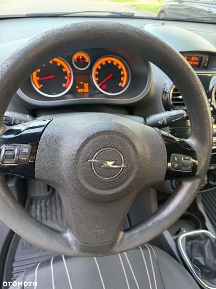 Opel Corsa 1.2 16V Enjoy - 11