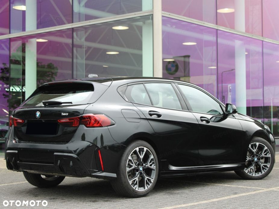 BMW Seria 1 120 mHEV - 5