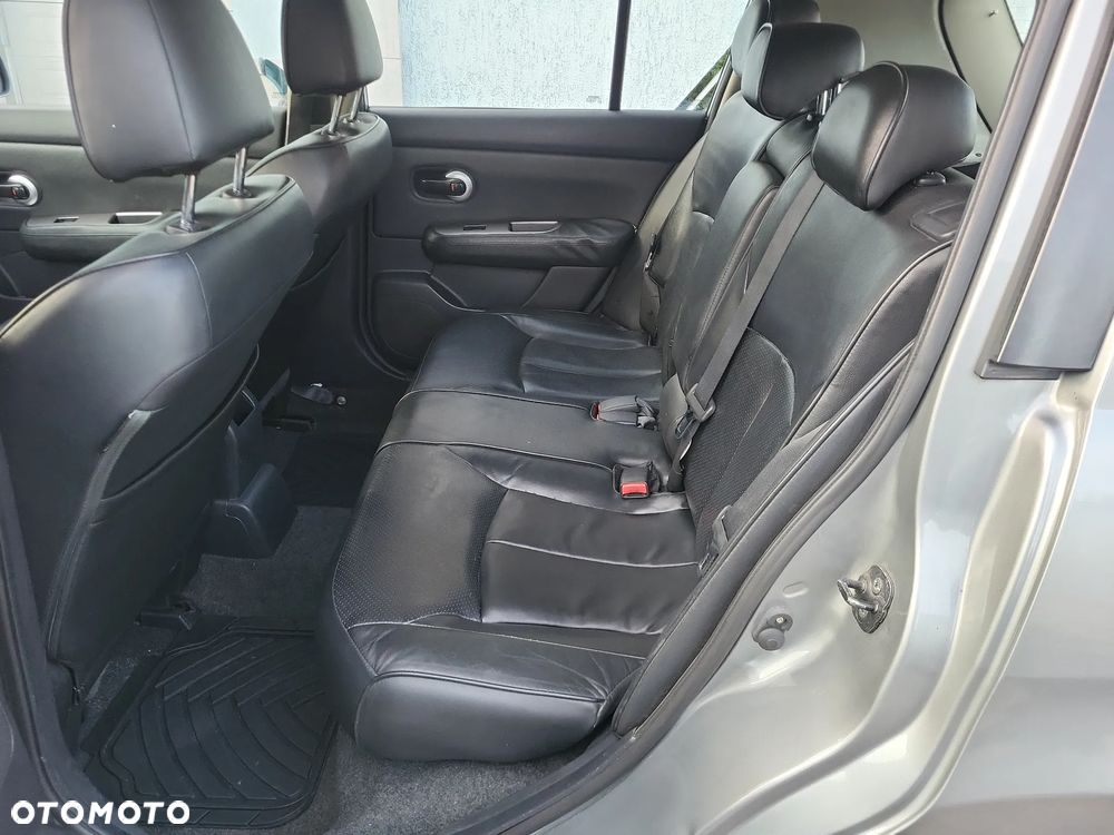 Nissan Tiida 1.6 Visia - 24