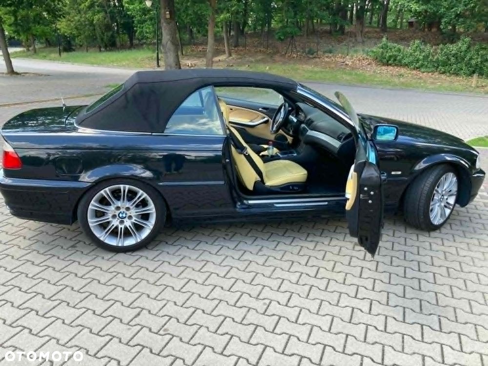 BMW Seria 3 323i - 15