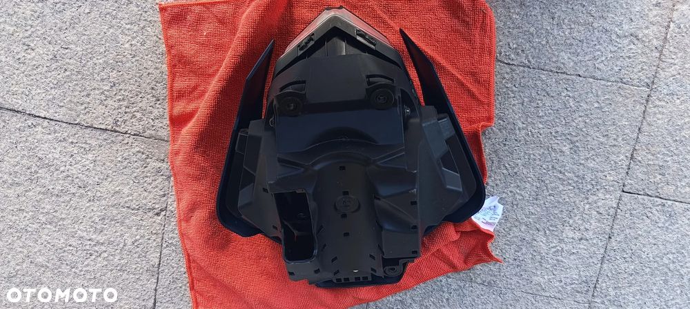 KTM DUKE 125 250 390  LAMPA PRZÓD REFLEKTOR 2025 - 6