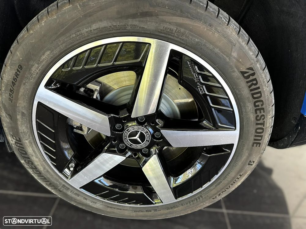 Mercedes-Benz GLB 250+ EQ - 12