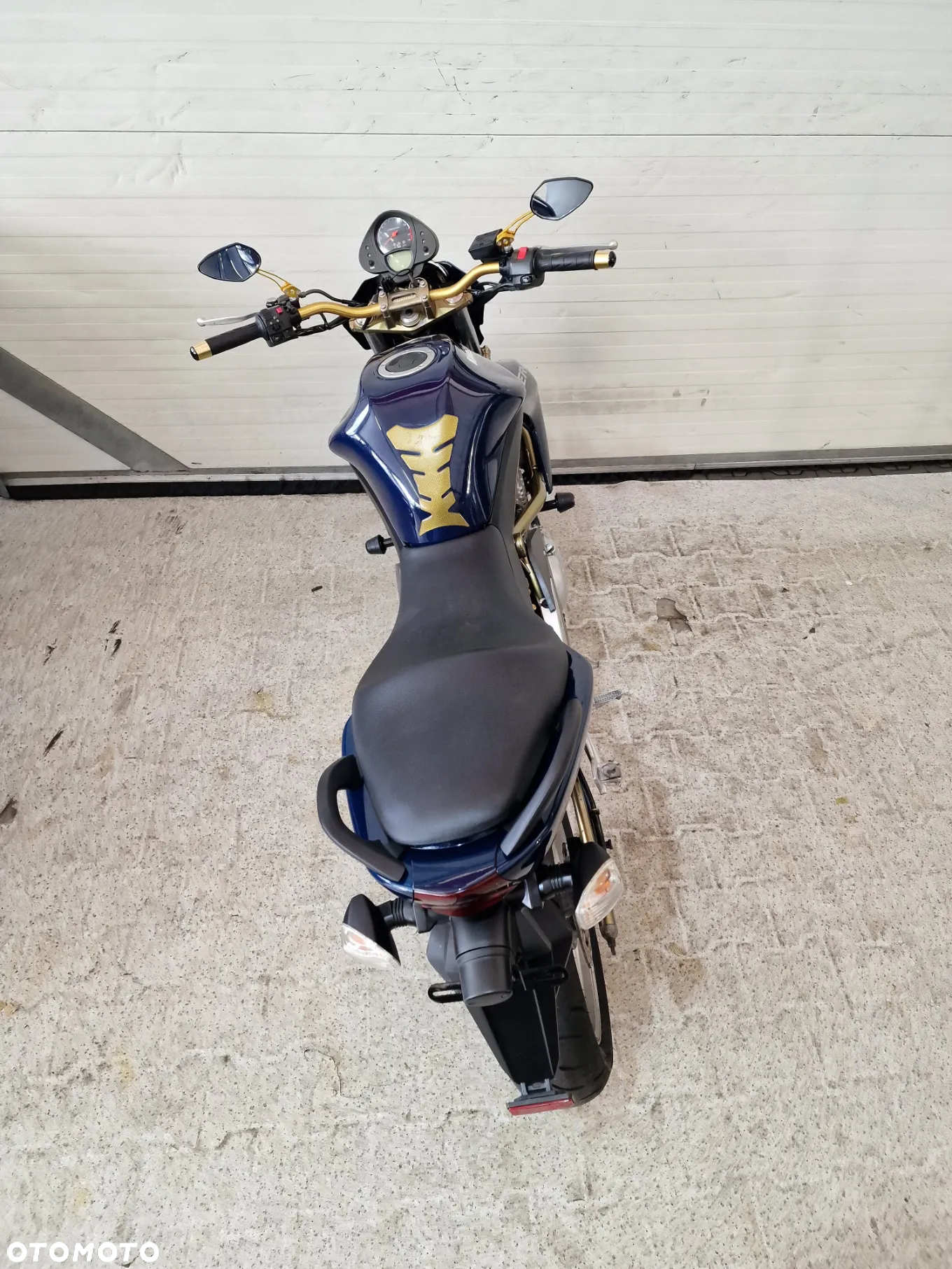 Kawasaki ER - 27