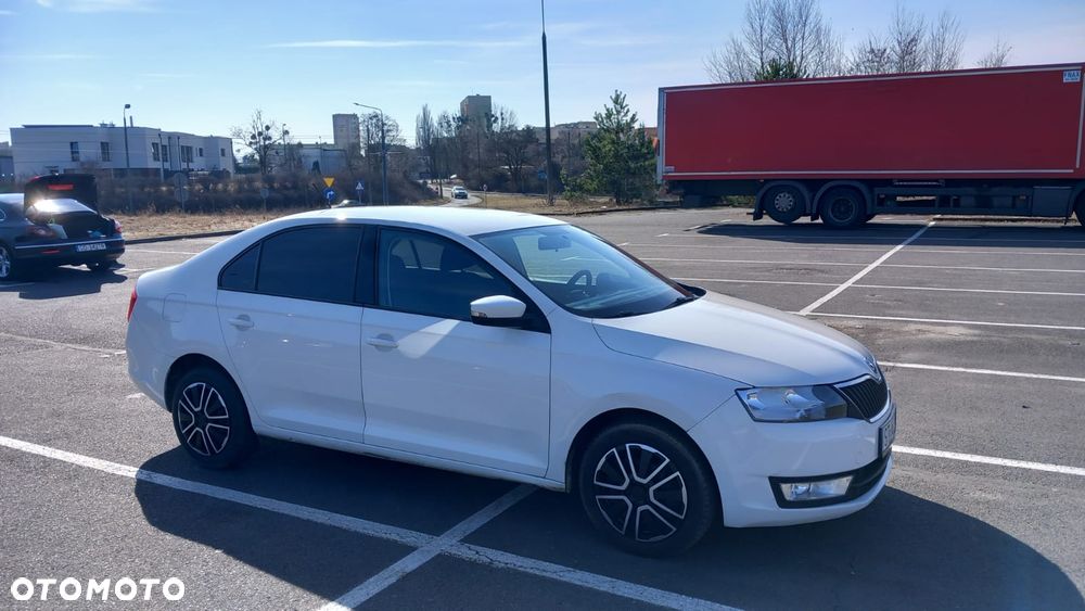 Skoda RAPID 1.2 TSI Ambition - 11