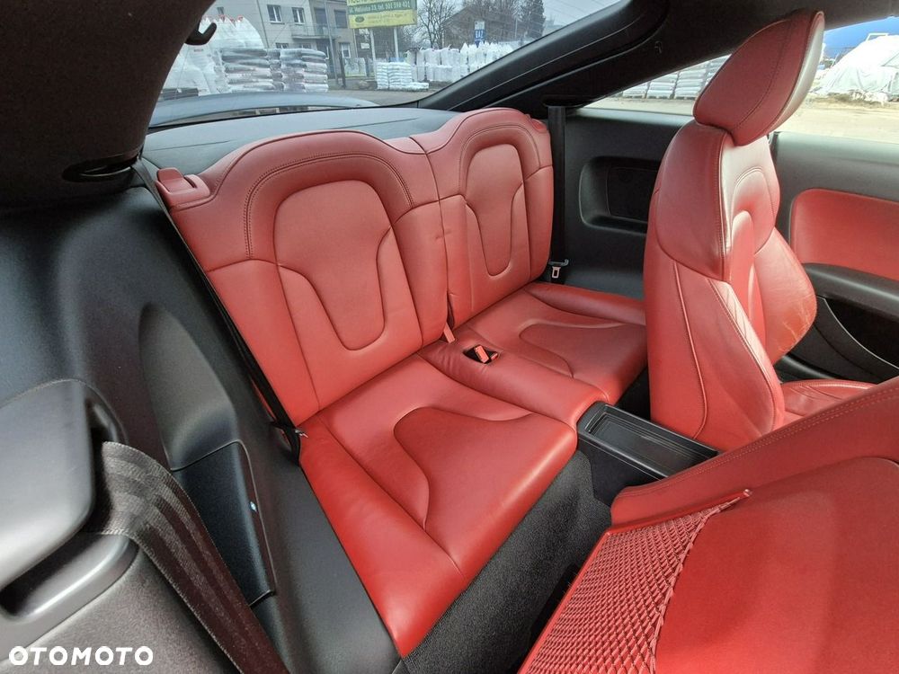 Audi TT Coupé - 14