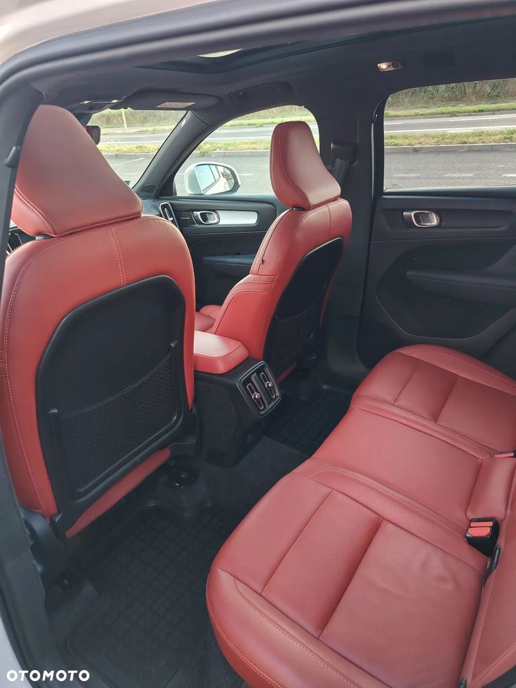 Volvo XC 40 D4 AWD Momentum Pro - 15