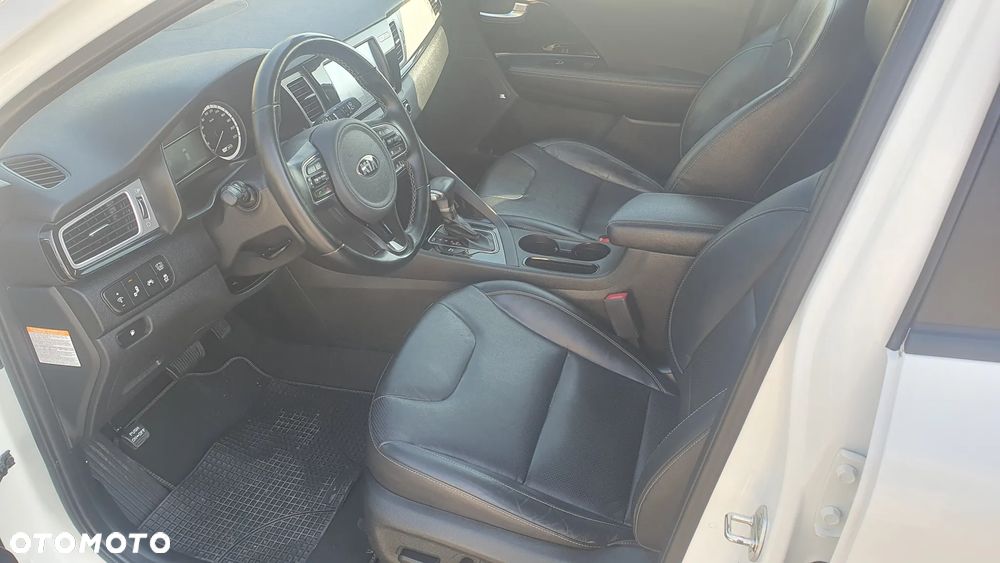 Kia Niro 1.6 GDI Hybrid L Business Line - 15