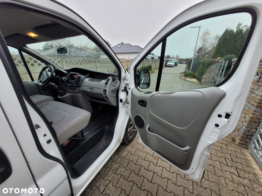 Renault Trafic - 9
