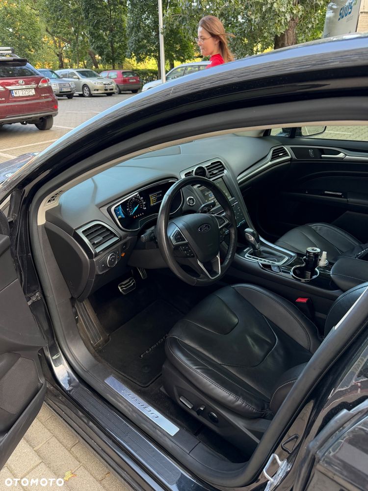 Ford Fusion 2.0 EcoBoost Titanium - 6