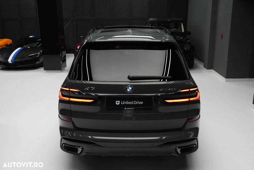 BMW X7 xDrive40d AT MHEV - 38