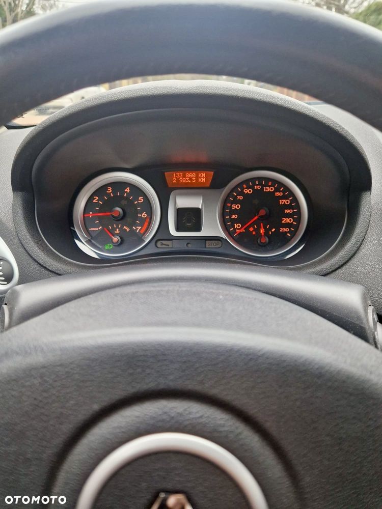 Renault Clio 1.2 16V Exception - 5