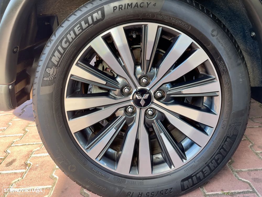 Mitsubishi Outlander 2.0 Kaiteki CVT - 10