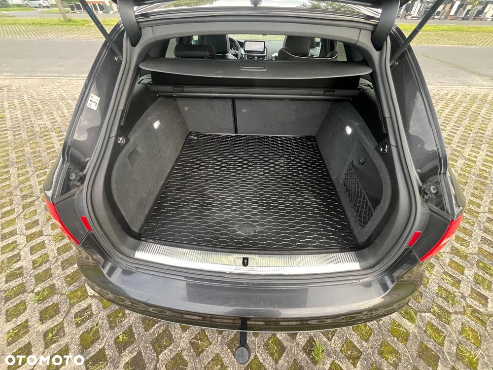 Audi A4 Avant 2.0 TDI DPF quattro S line Sportpaket - 24