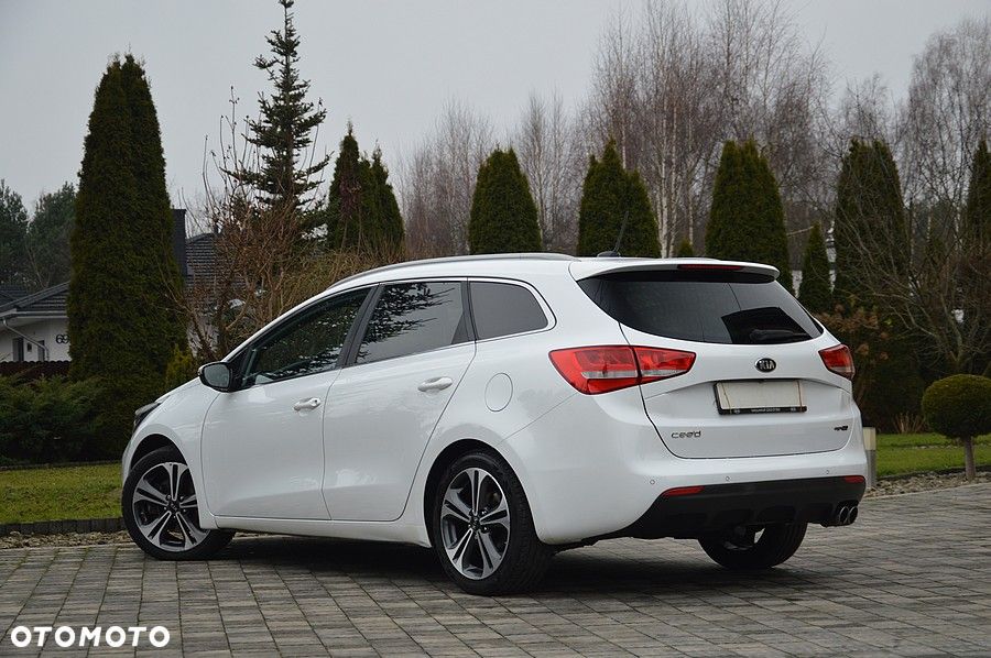 Kia Ceed 1.6 CRDi 136 DCT ISG GT Line - 12