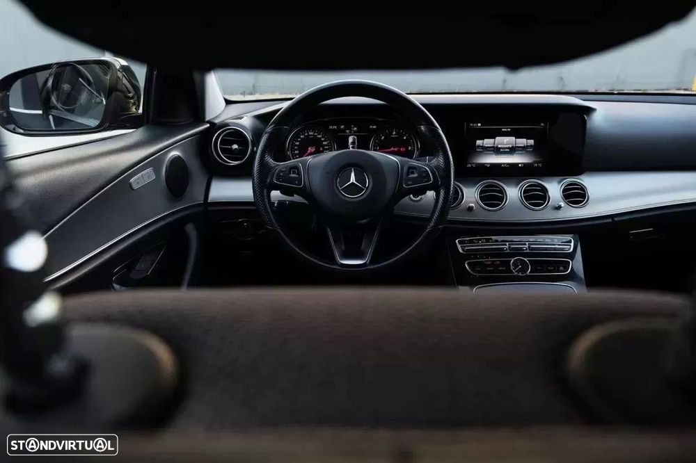 Mercedes-Benz E 220 - 24