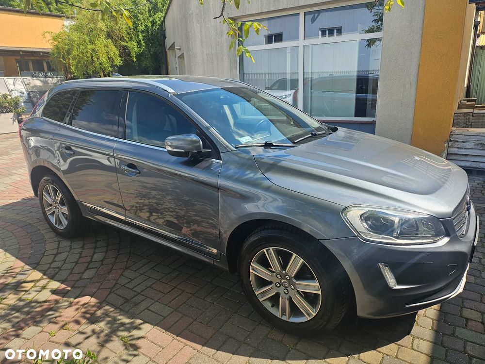 Volvo XC 60 D4 AWD Summum - 4