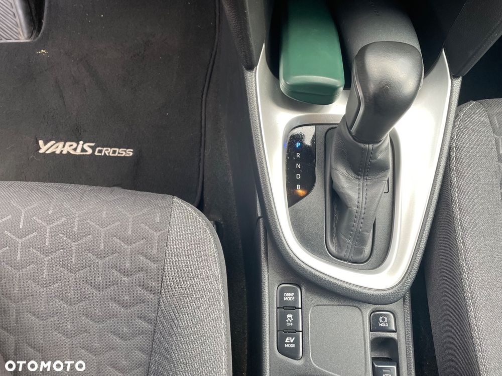 Toyota Yaris Cross - 19