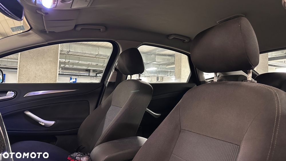 Ford Mondeo - 19