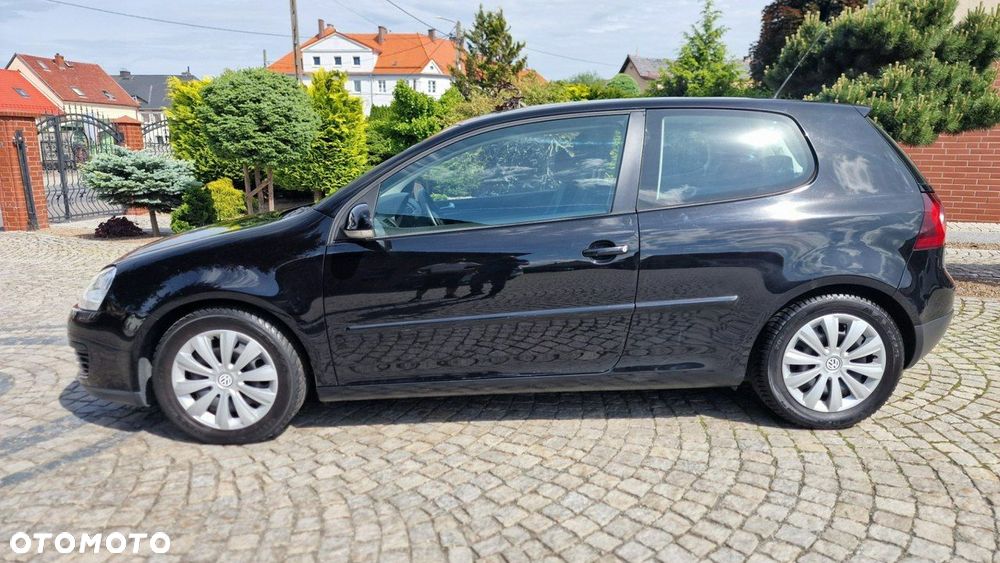 Volkswagen Golf - 2