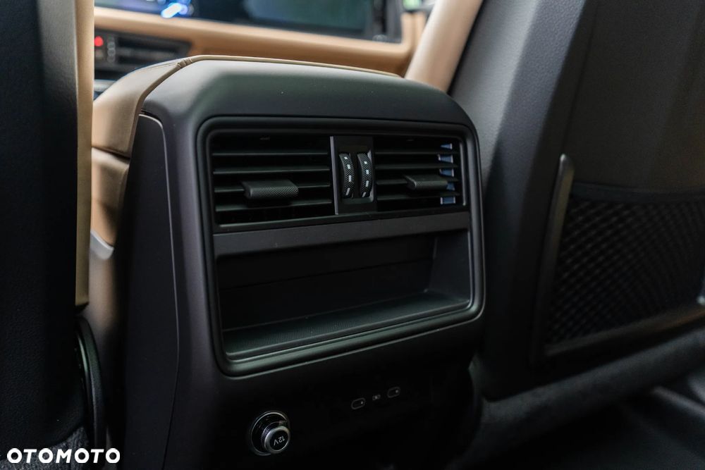 Porsche Cayenne E-Hybrid PHEV Black Edition - 33