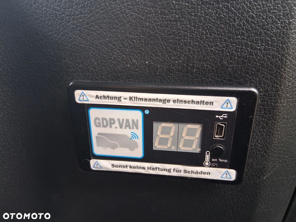 Mercedes-Benz Vito - 15