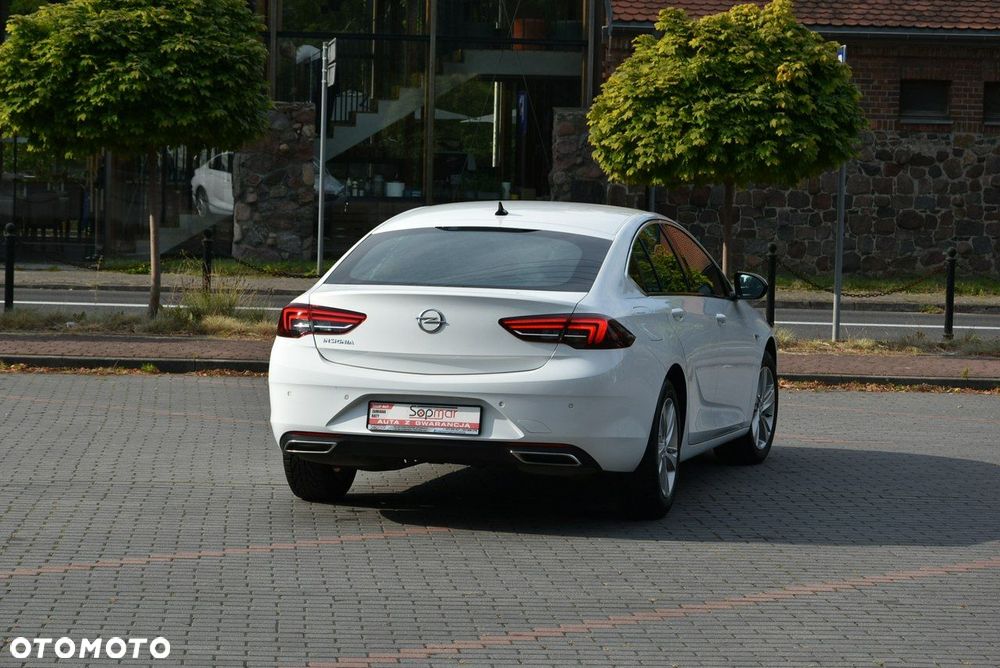 Opel Insignia - 23