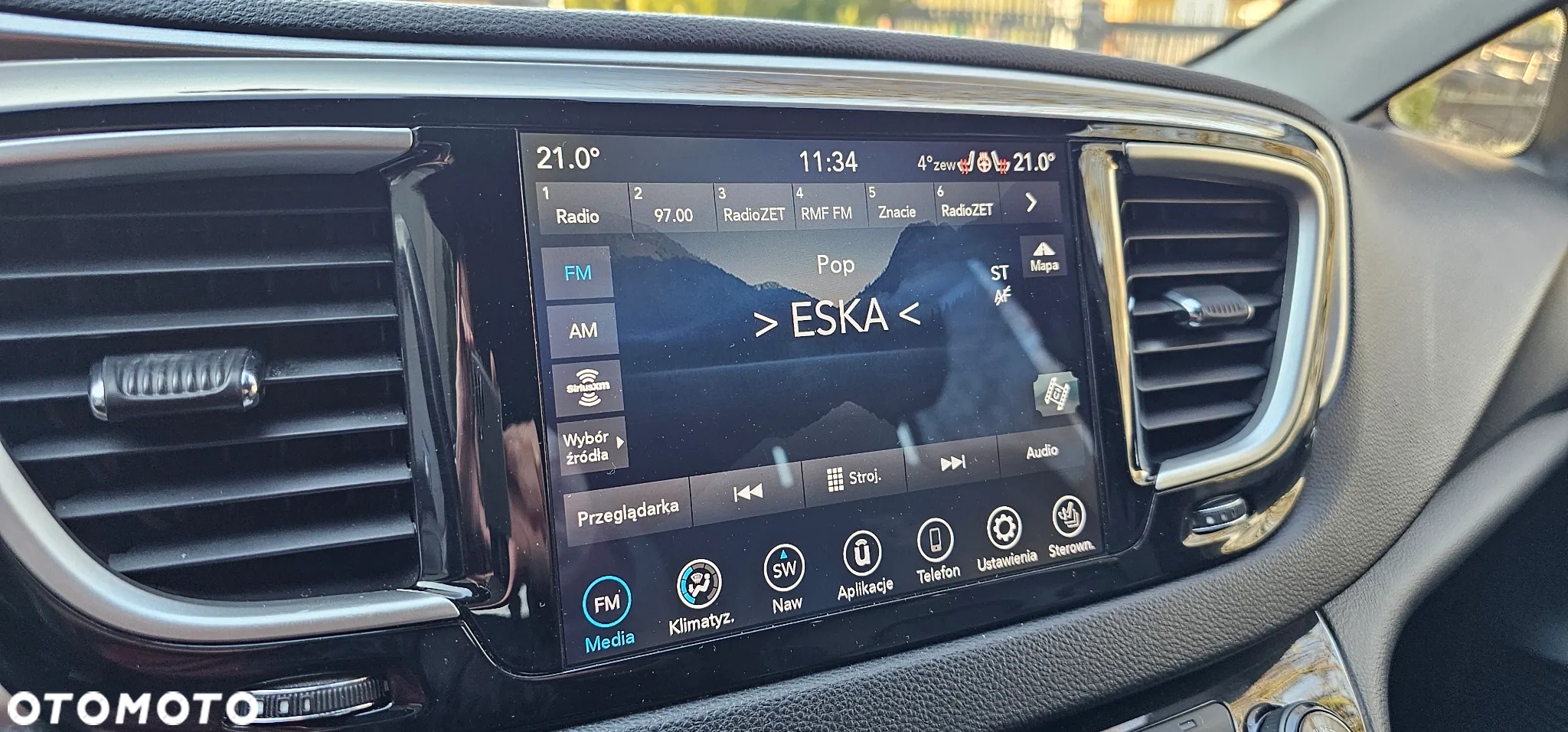 Chrysler Pacifica - 27