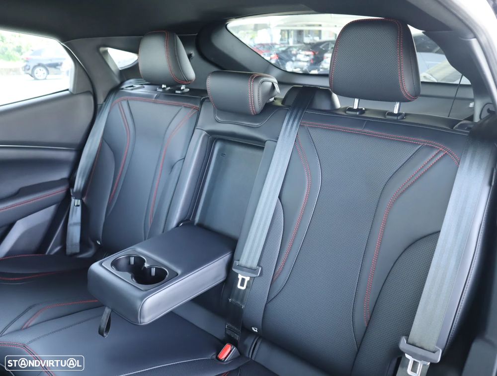 Ford Mustang Mach-E AWD PREMIUM - 24