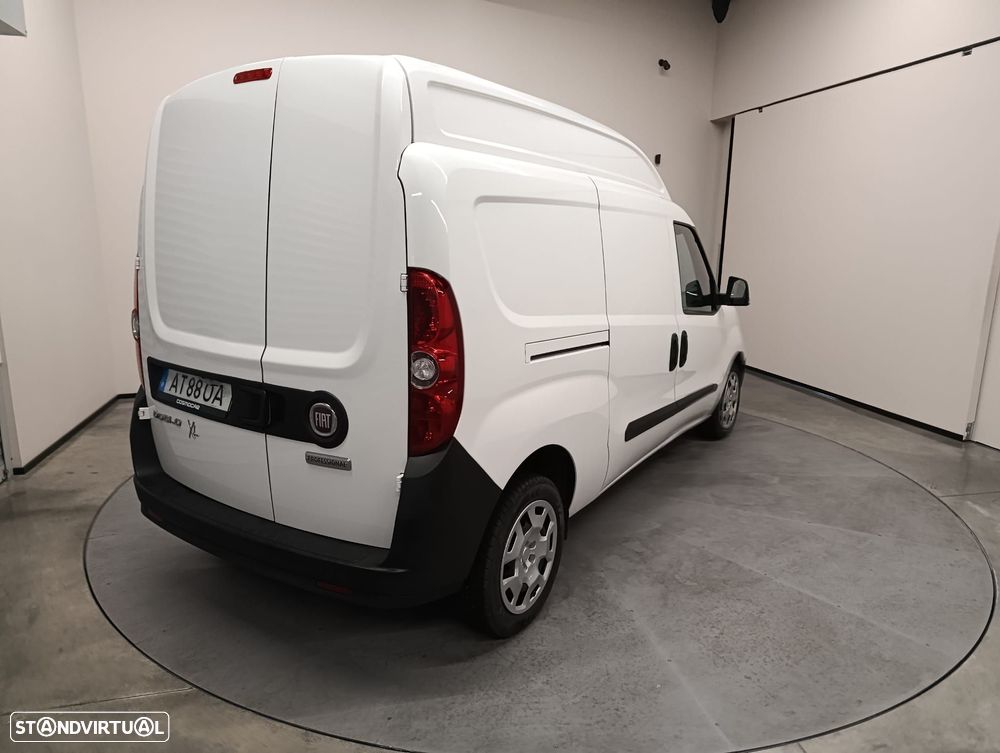 Fiat Doblo 1.6 M-Jet XL (3 Lug. ) - 8