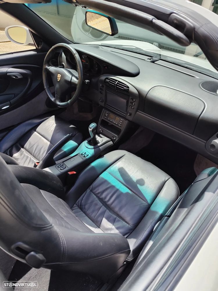 Porsche 911 Série F - 19