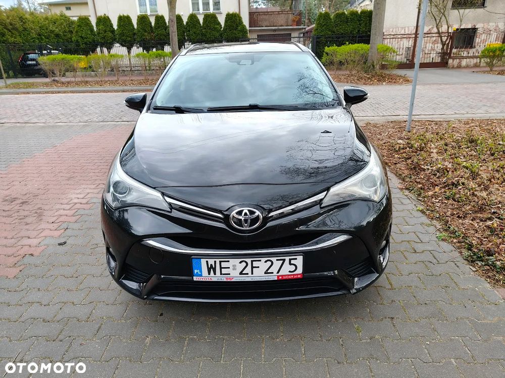 Toyota Avensis 1.8 Premium - 2