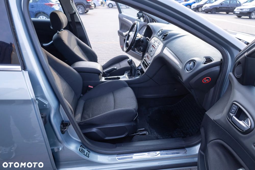 Ford Mondeo 2.0 Titanium - 22