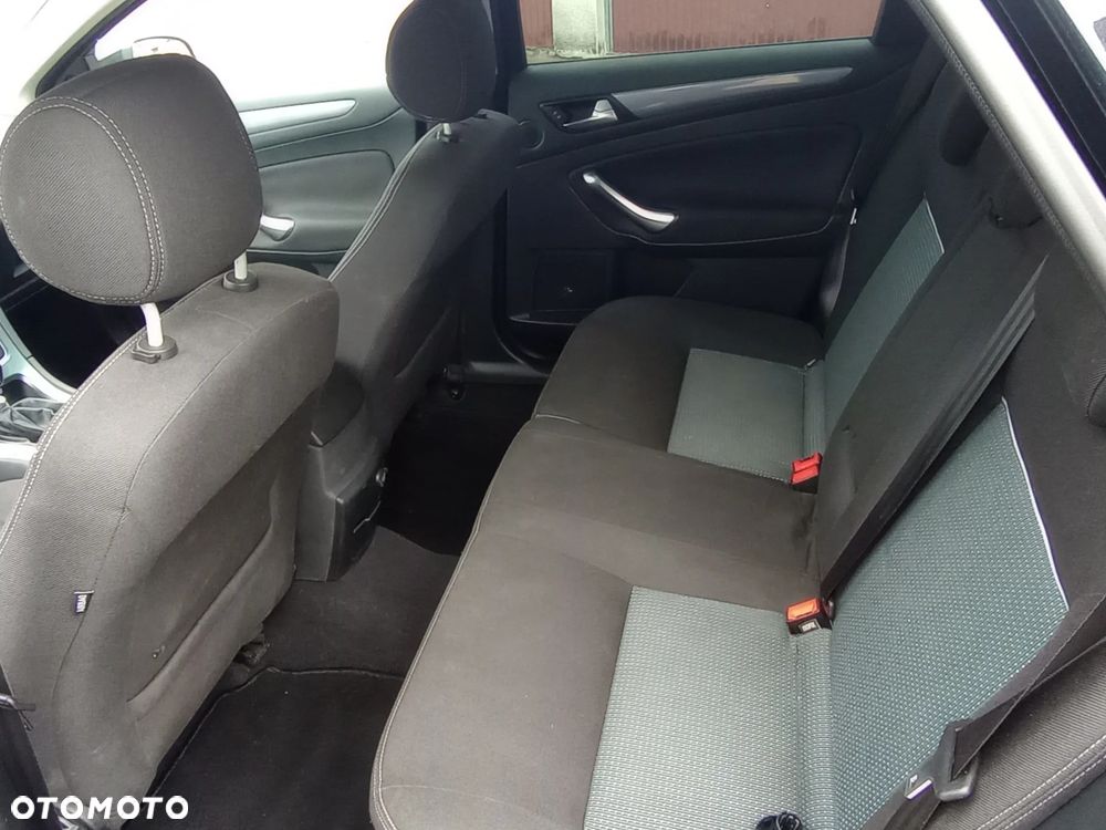 Ford Mondeo 1.6 TDCi Trend - 10