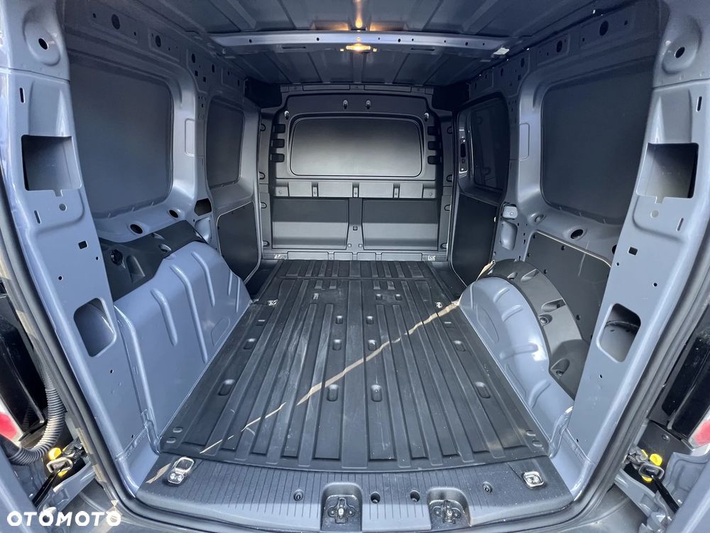 Volkswagen Caddy - 8