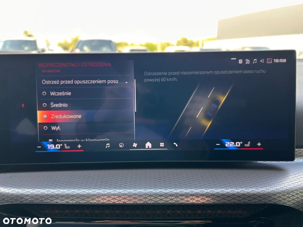 BMW Seria 3 M340d xDrive mHEV sport - 38