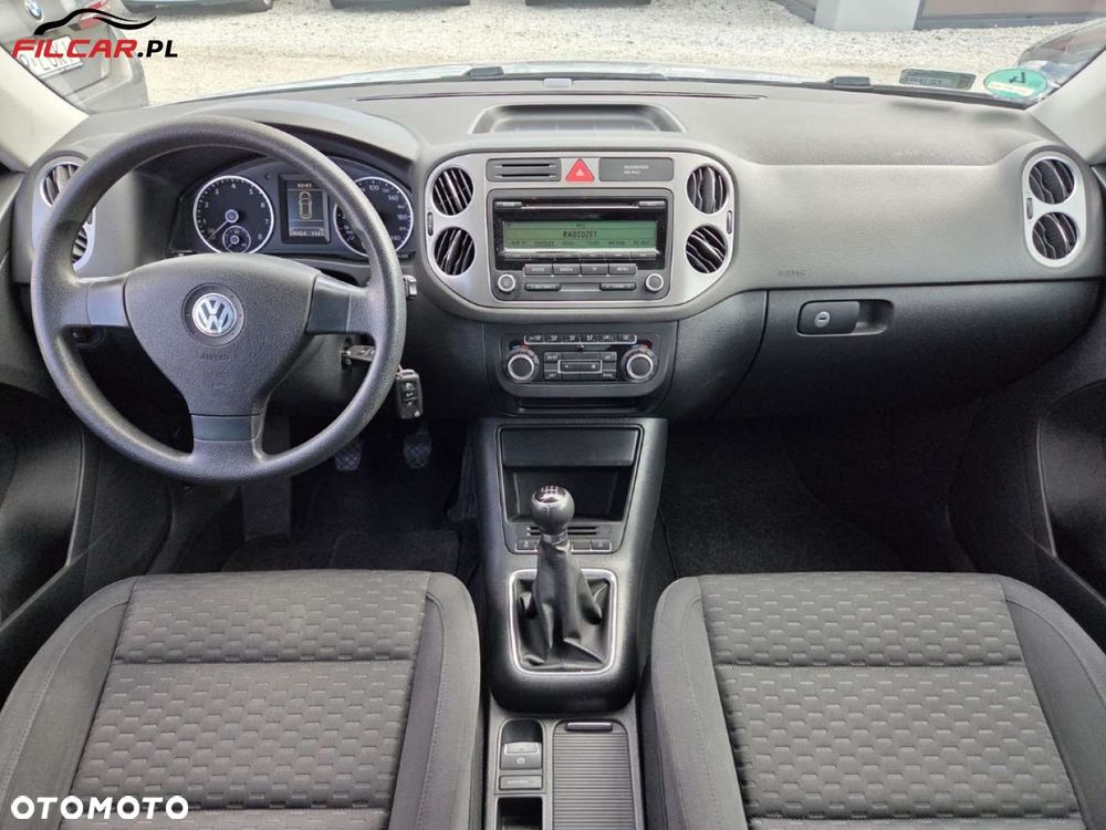 Volkswagen Tiguan - 9