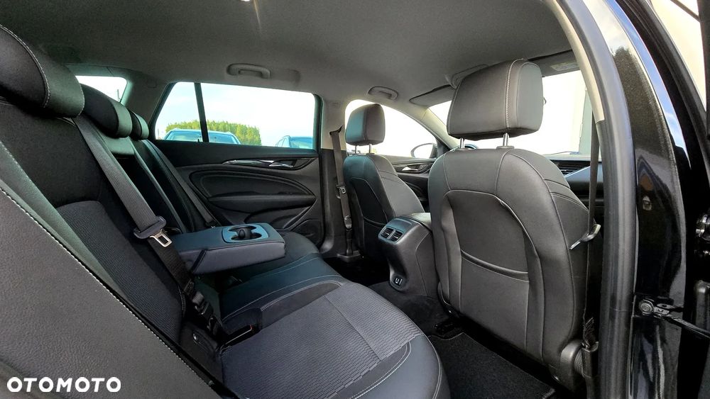 Opel Insignia 1.5 T Elite S&S - 30