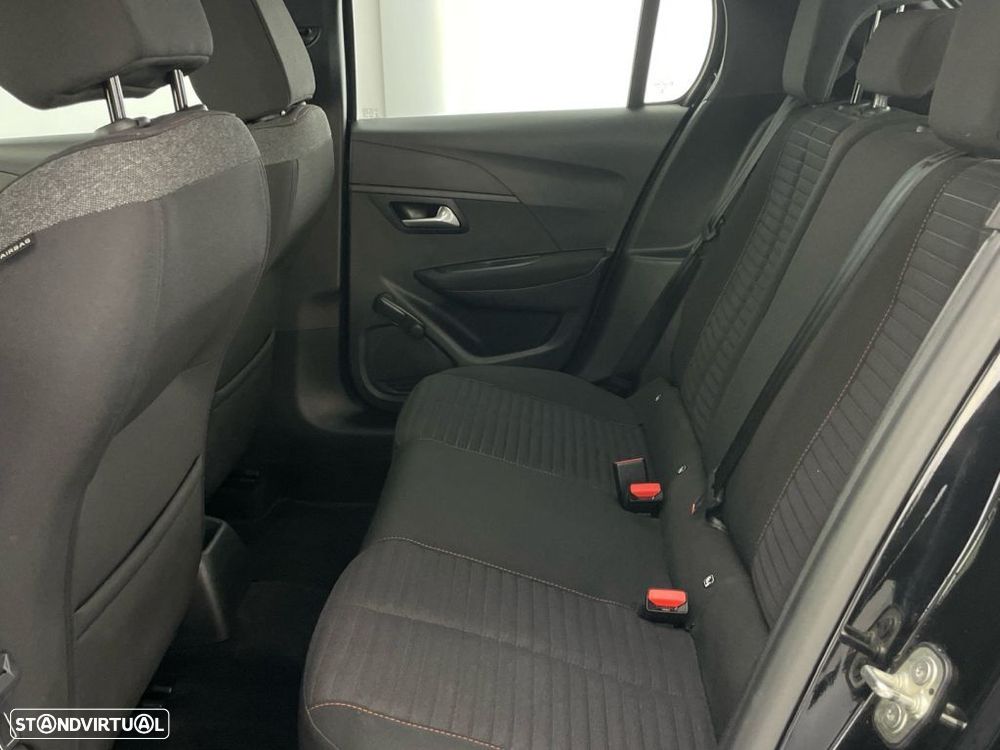 Peugeot 208 1.2 PureTech Active - 12