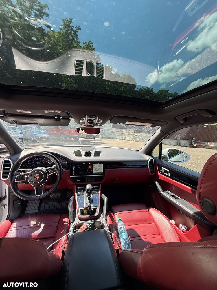Porsche Cayenne - 7