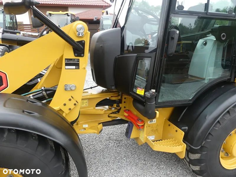Caterpillar CAT 906M Z Niemiec / 2.527mtg Serwisowany / Idealny / - 27