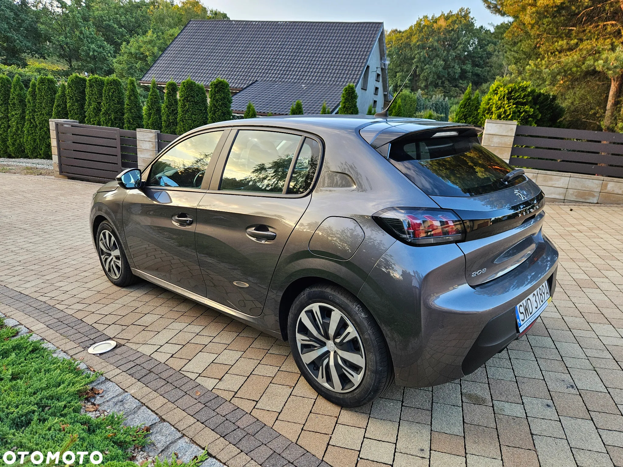 Peugeot 208 1.2 PureTech Active S&S - 8
