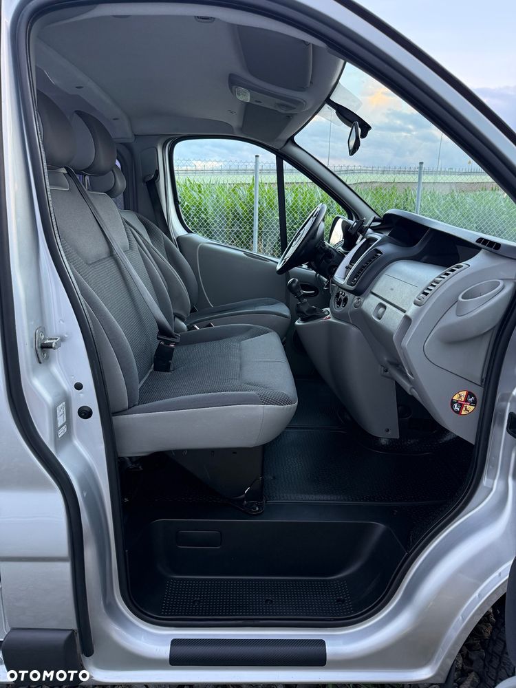 Opel Vivaro - 22