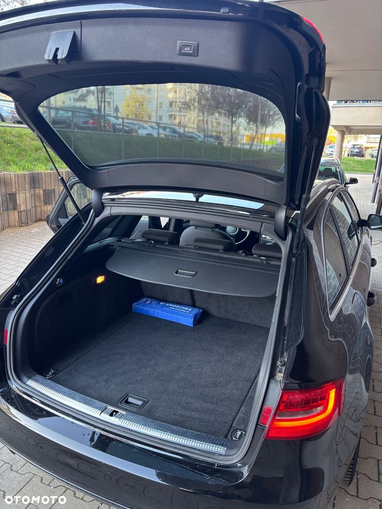 Audi A4 Avant 2.0 TDI DPF clean diesel multitronic S line Sportpaket - 16