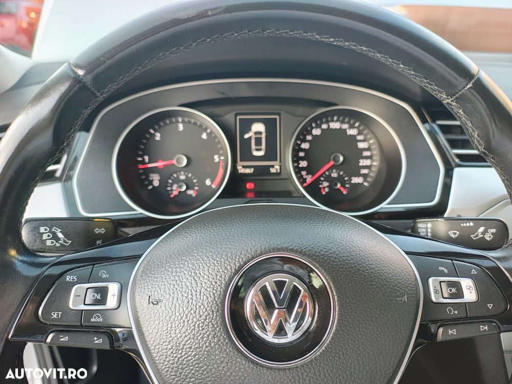 Volkswagen Passat 1.6 TDI (BlueMotion Technology) Comfortline - 18