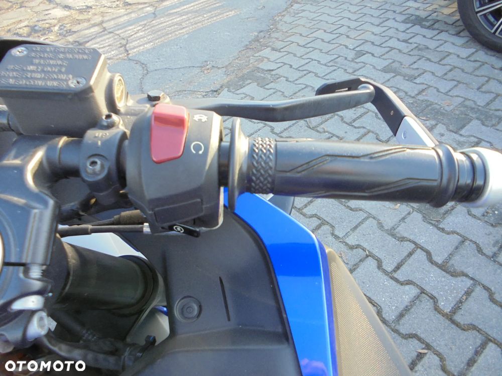 Yamaha YZF - 17