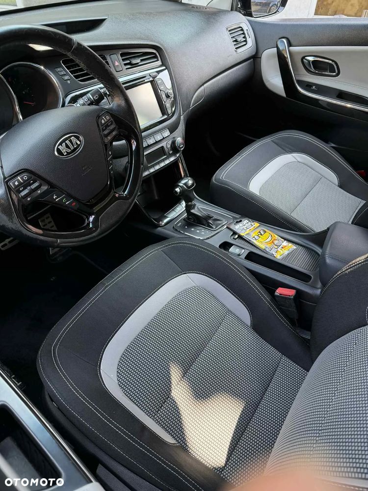 Kia Ceed 1.6 GDI L DCT - 17