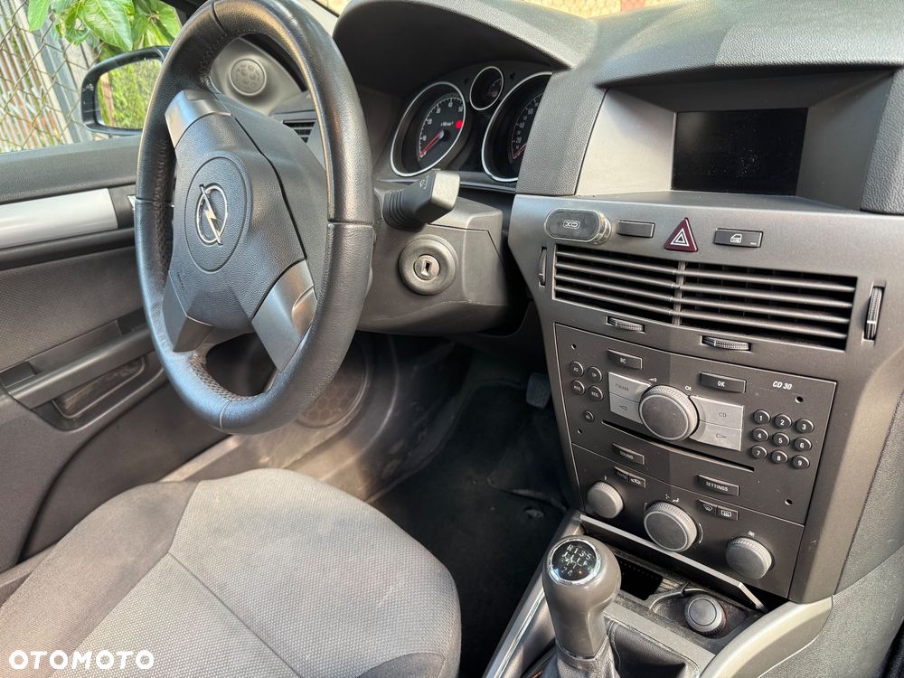Opel Astra 1.6 Sport - 9