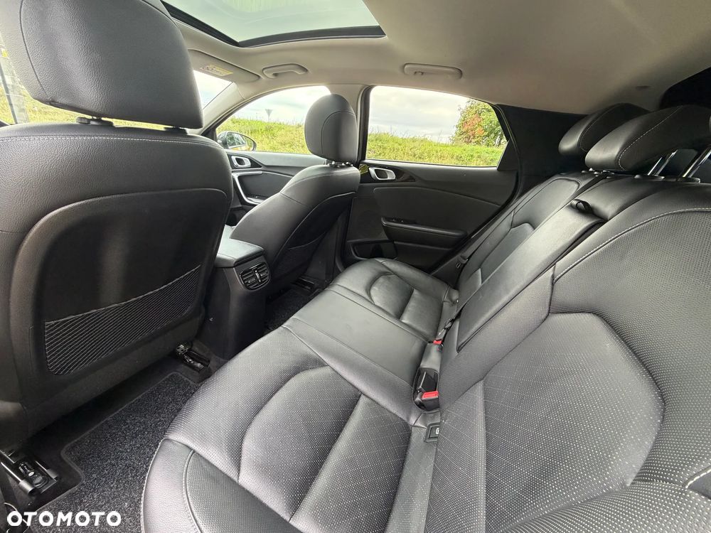 Kia XCeed 1.6 CRDi SCR L Business Line DCT - 11